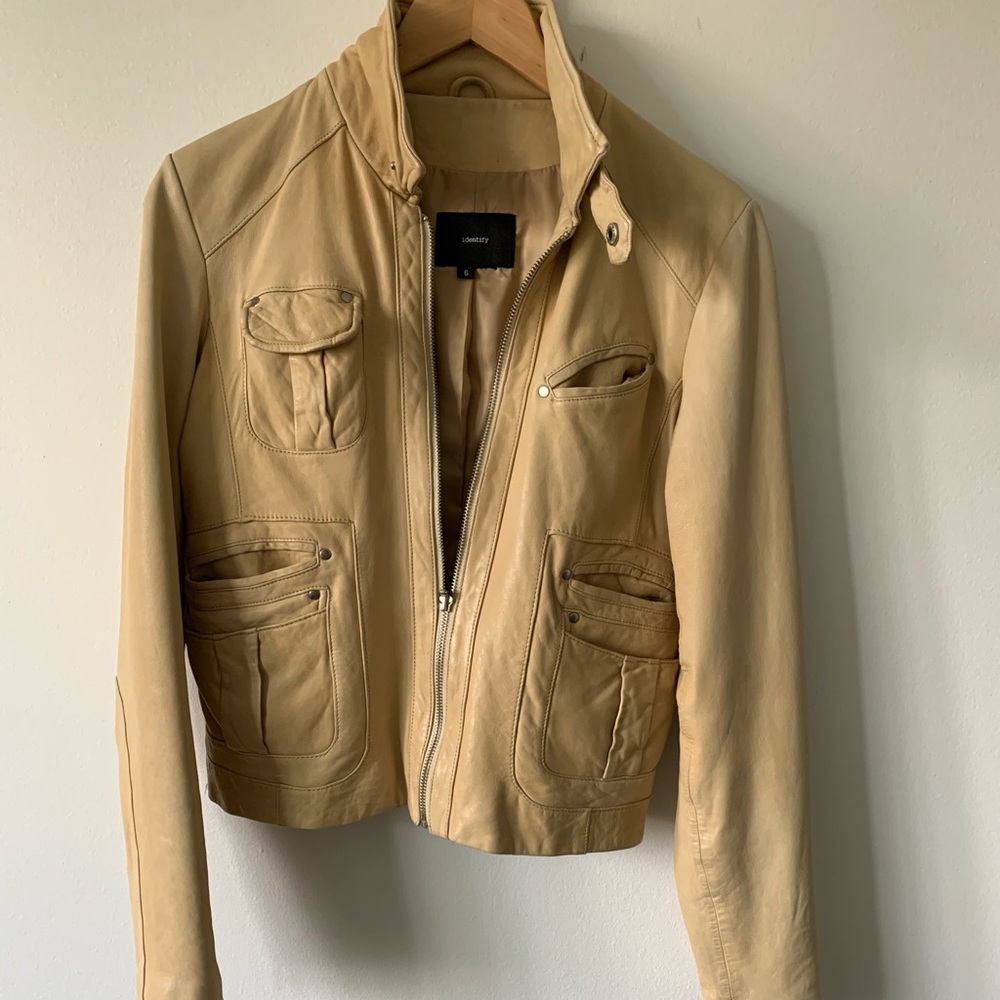 Identify Motorcycle Leather Jacket